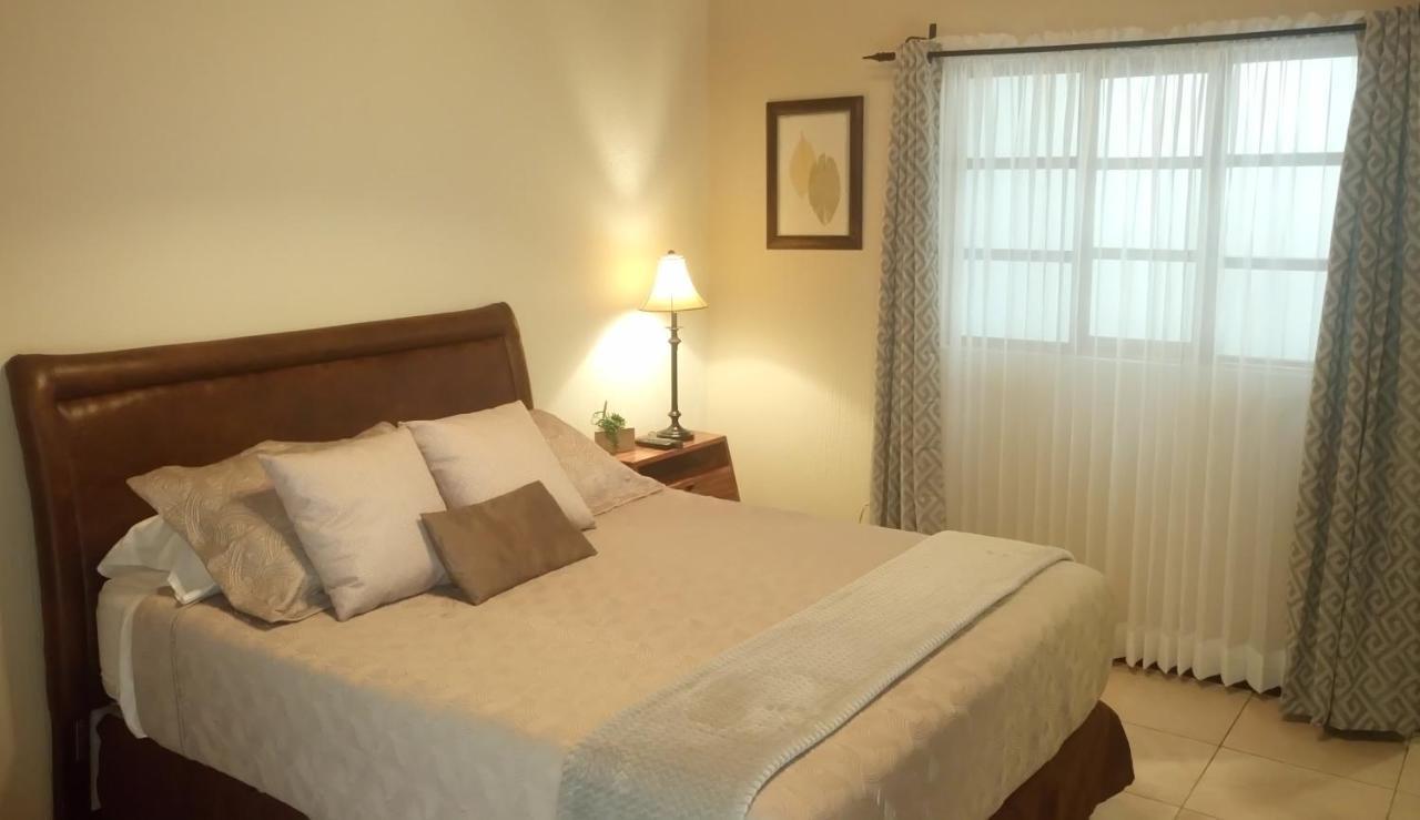 Acanthus Boutique Hotel Кесальтенанго Экстерьер фото