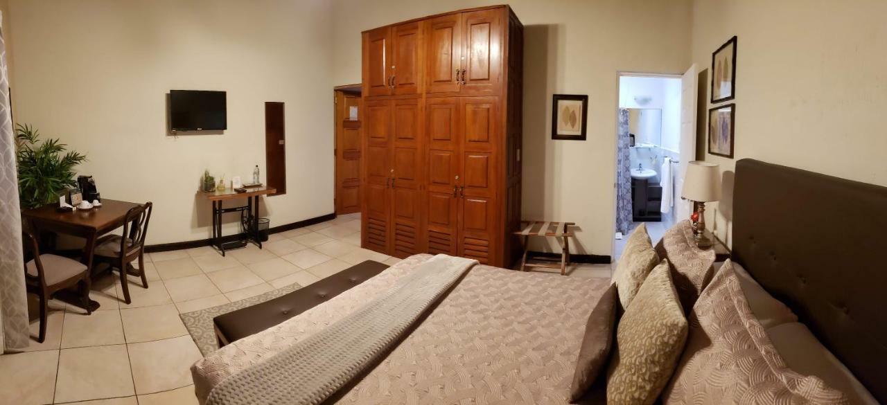 Acanthus Boutique Hotel Кесальтенанго Экстерьер фото