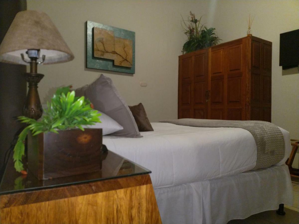 Acanthus Boutique Hotel Кесальтенанго Экстерьер фото