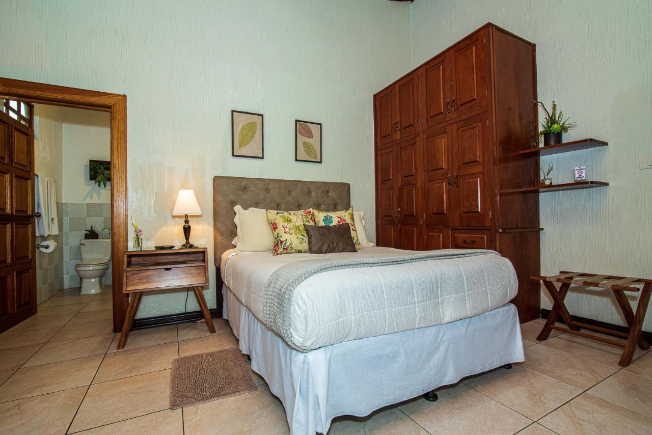Acanthus Boutique Hotel Кесальтенанго Экстерьер фото